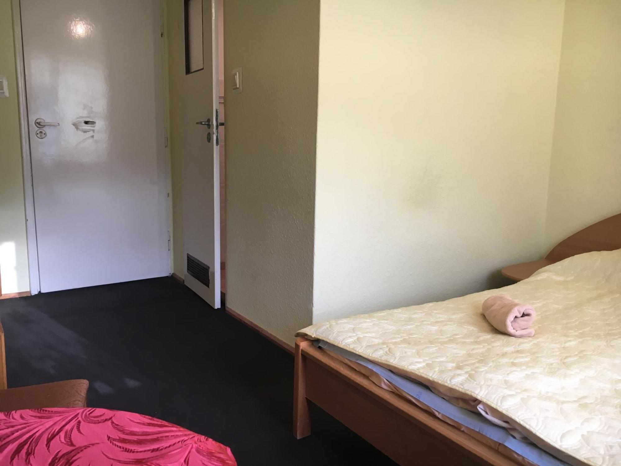 卡尔帕奇格斯尼格拉夫旅馆公寓 外观 照片